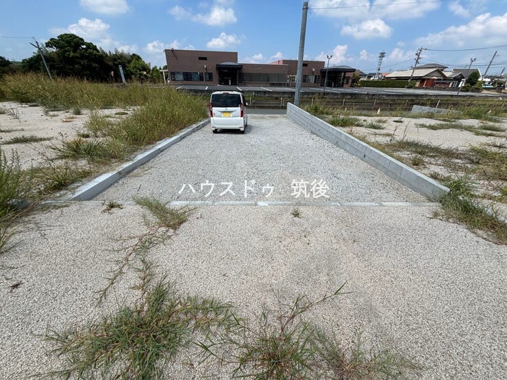 分譲地内道路は幅約6mでゆとりがあり、車の出入りもしやすい道路幅です。