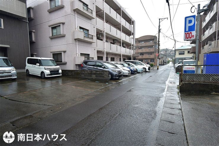 【前面道路】北向きの前面道路幅は約4mです!交通量の少ない道路で静かな住環境です♪