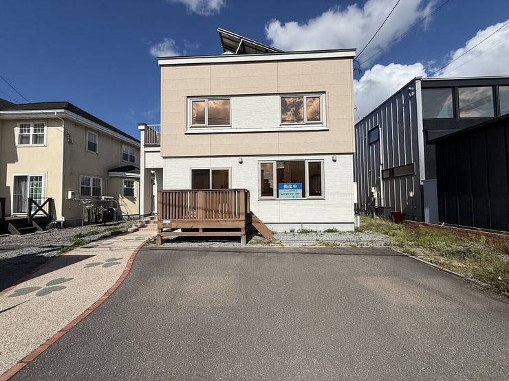 【外観】
現在リフォーム中!4LDK中古戸建!