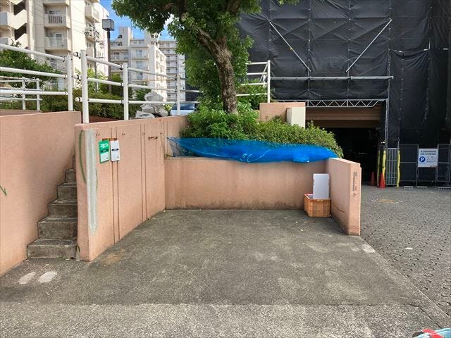 ゴミ置き場です。西側にもゴミ置き場があります。