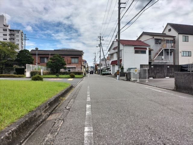 東側道路 北から南方向