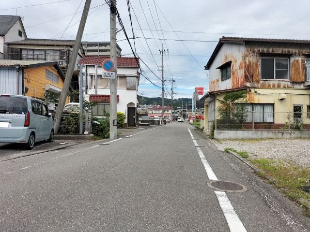 東側道路 南から北方向