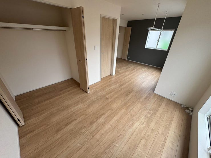 こちらのお部屋は2部屋にすることが可能です。