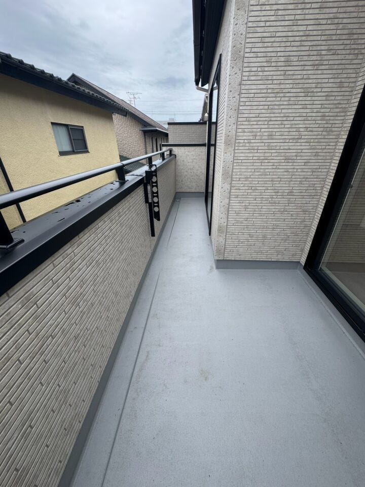 ワイドバルコニー