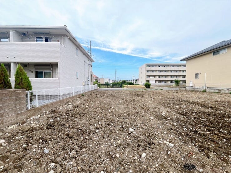 【見学予約】
当物件と同様の物件の見学も可能です!
実際の間取りや雰囲気を体感しながら住まいをイメージできます!気になる方はぜひお気軽にお問い合わせください♪
TEL:0120-729-710