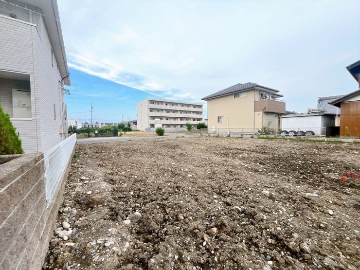 【見学予約】
当物件と同様の物件の見学も可能です!
実際の間取りや雰囲気を体感しながら住まいをイメージできます!気になる方はぜひお気軽にお問い合わせください♪
TEL:0120-729-710