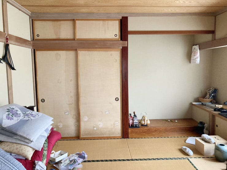 室内(2026年9月)撮影
◎現地案内予約受付中!◎
大きな収納があるので来客用のお布団も収納できます♪