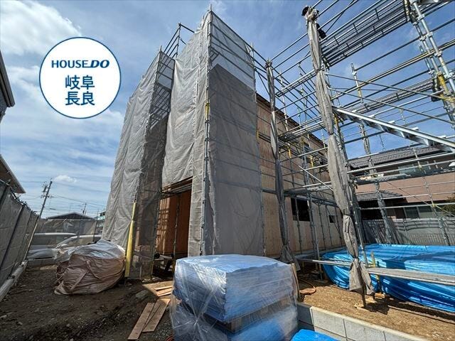 【外観】
JR東海道本線「岐阜」駅、徒歩30分
岐阜バス「岐阜精機前」停、徒歩5分
小学校:三里小学校
中学校:陽南中学校