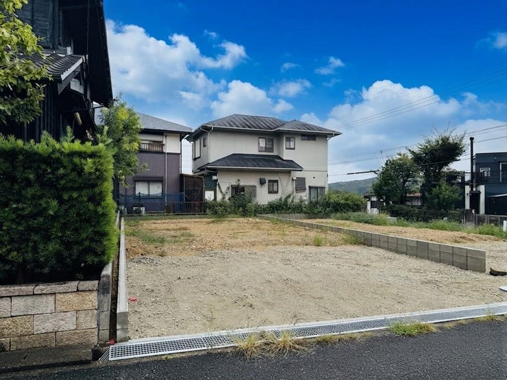 完成前の物件購入が不安な方は、同じ建築会社の別物件を内覧することで
物件の雰囲気を確認できます!
ハウスドゥ瀬戸中央店は即対応が可能です!ぜひご相談ください!