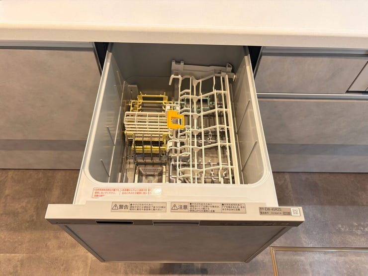 家事の時間をゆとりの時間に♪
便利なビルトイン食器洗浄乾燥機
