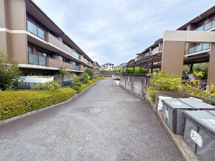 あたたかな陽が差し込む日当り良好の立地です。