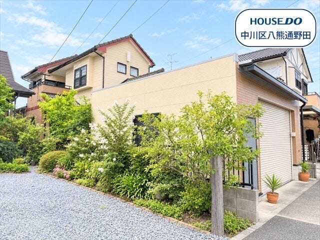 【外観】
【吉津エリア】中古戸建になります。
JR関西本線/春田駅まで徒歩15分
近隣の雰囲気は実際に見て、感じていただくのが一番です!
ぜひ現地を見に来てください♪お問い合わせお待ちしております。