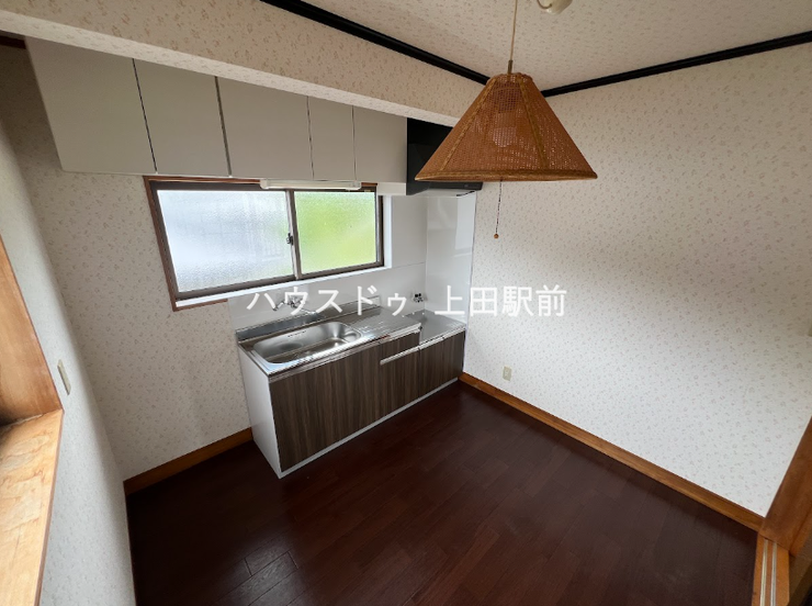 離れ