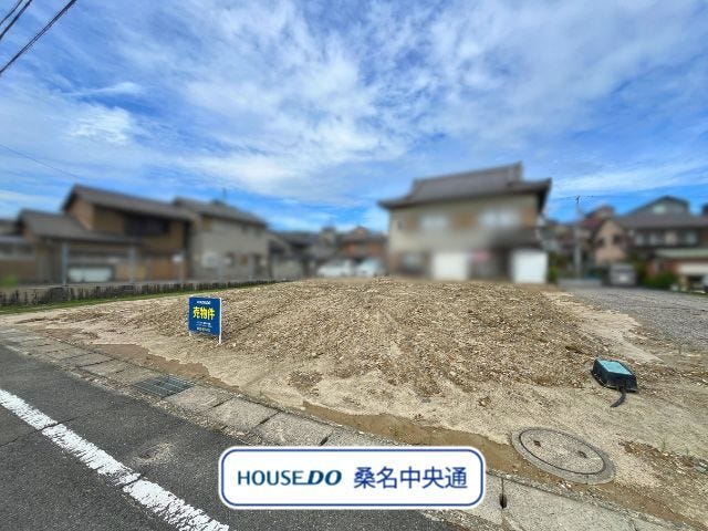 南東側が道路、その向かい側には家や歩道がないため視線が気になりません。(2026年9月10日撮影)
