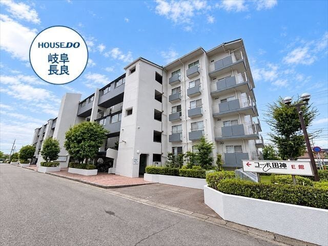 【外観】
名鉄各務原線「田神」駅、徒歩6分
中心街地東部地区eバス「ハローワーク前」停、徒歩2分
小学校:華陽小学校
中学校:梅林中学校