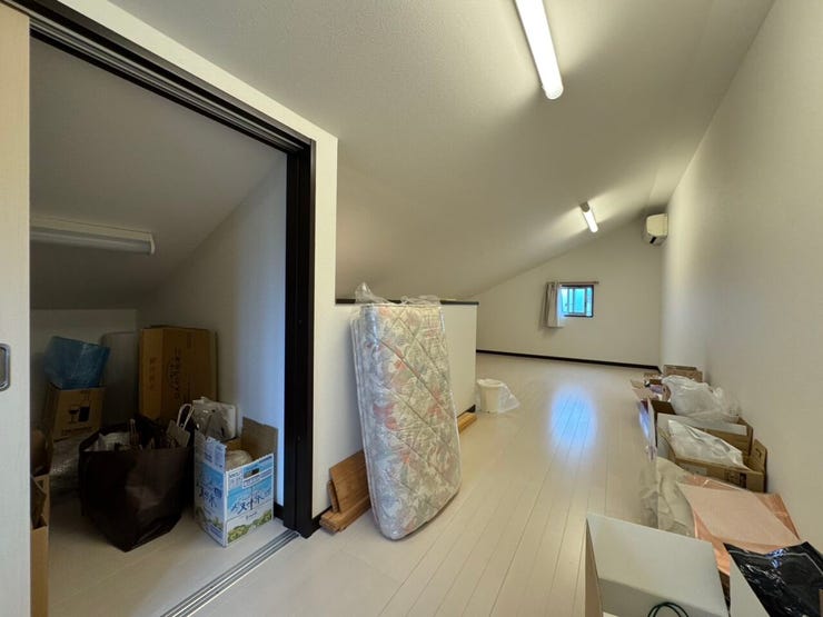 屋根裏