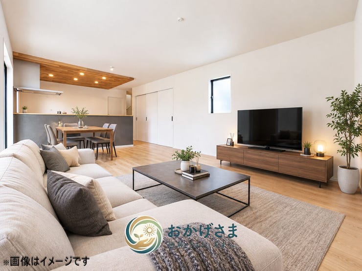 【リビング】
【リビング・ダイニング】
※画像は家具設置イメージです。
木目の折り上げ天井がおしゃれな大空間LDK。大きな窓から陽光が差し込み、ご家族で快適に過ごせます。