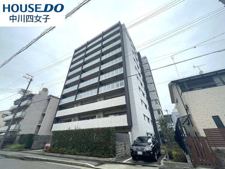 【外観】
ペット飼育可の10階建てマンションです。名古屋市営地下鉄鶴舞線「浄心」駅徒歩7分の好立地です。小学校が徒歩10分圏内で子育てに優しい落ち着いた環境です。スーパーも近く、生活に便利な立地です。