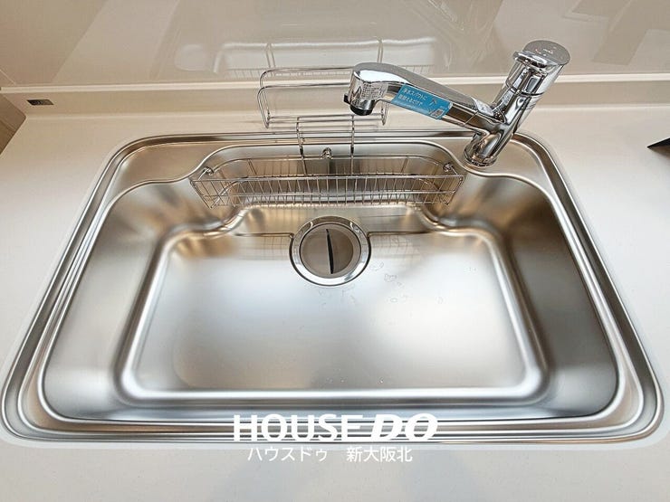 ■キッチン水栓は浄水器一体型です!
■定期的にお水を購入する手間や費用を省くことができ経済的です!