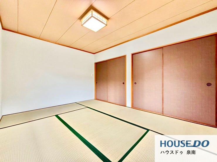 日本的な和室で畳の香りがリラックスできます。あると便利な和室は客間としても大活躍です♪