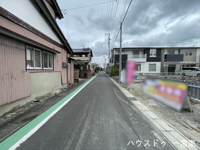 ≪西側北向き≫
大型車の通行が少ないので、振動や騒音が抑えられます。