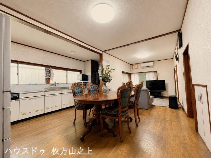 ゆとり空間のダイニング。