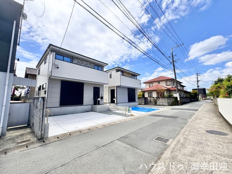 ■理想を叶える新しい暮らしの舞台■高いデザイン性と機能性を兼ね備えた住まい。ここで、家族の新しい物語が始まります。