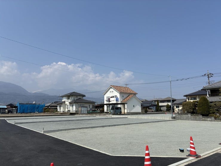 更地の状態の写真です。(南アルプス市加賀美 新築建売物件)