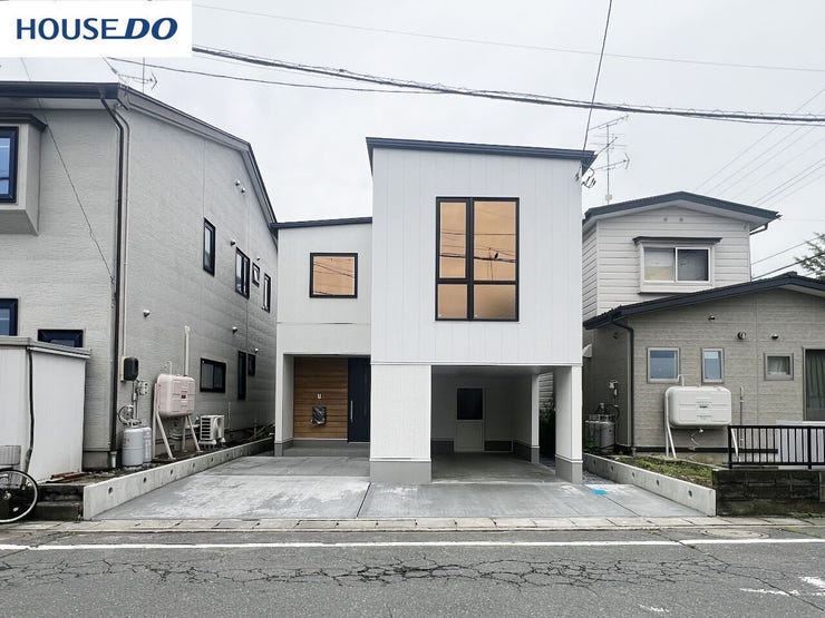 【外観】
現地(2026年9月)撮影
◎現地案内予約受付中!◎
詳細は、ハウスドゥ 八戸市庁前までお気軽にお問い合わせくださいませ♪