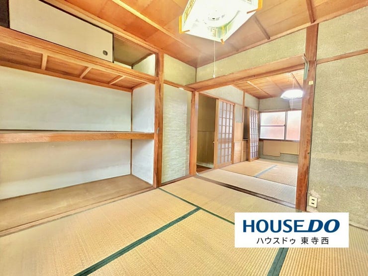 収納を備えた和室です。寝具・季節物をコンパクトに整理できます。