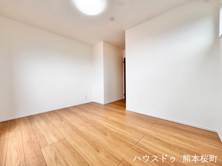 ■2階6.9帖洋室■心からリラックスできる静けさ、上質な眠りで、毎日をリセットします。明日への活力を養う空間です。