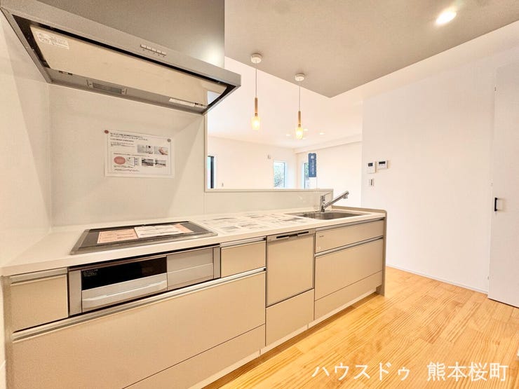 ■家族の「美味しい」が集まる舞台■高い機能性と美しいデザインを両立。料理する人も、待つ人も、笑顔になれる場所です。