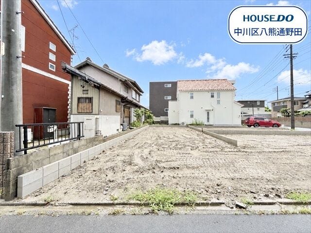 【外観】
【中郷エリア】新築戸建て、ご紹介させていただきます♪
名古屋市東山線/高畑駅まで徒歩16分
・名古屋市立荒子小学校まで徒歩8分(約630m)
・名古屋市立一柳中学校まで徒歩9分(約670m)