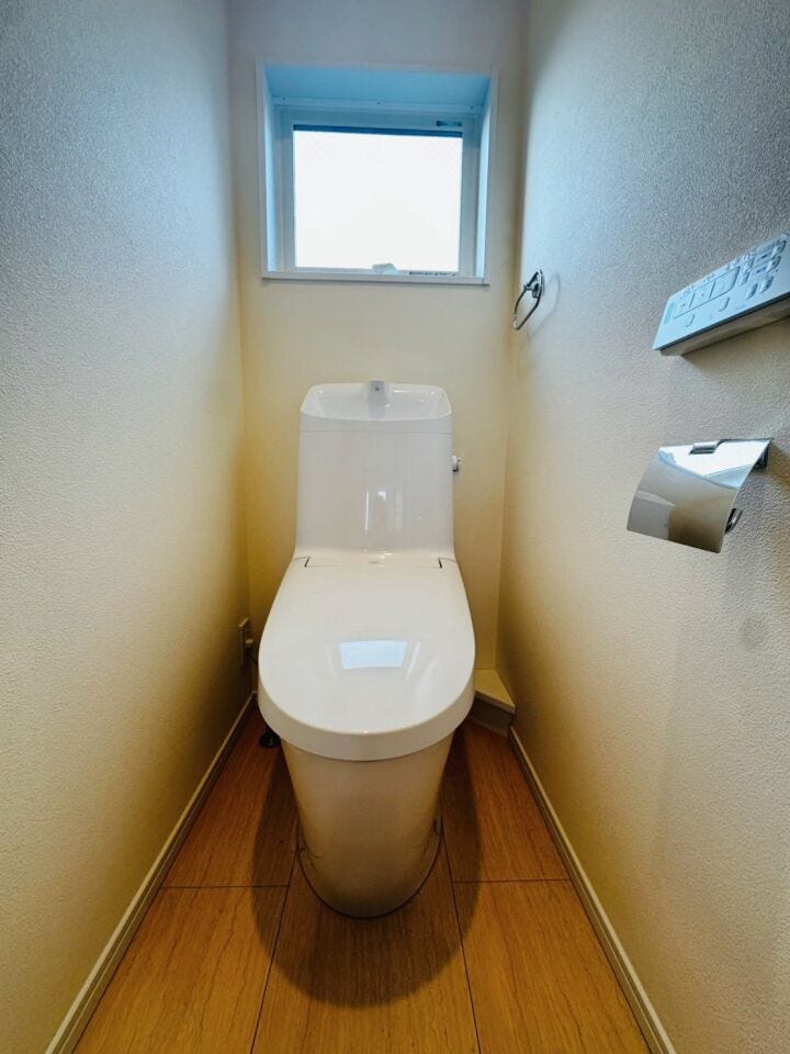 2F