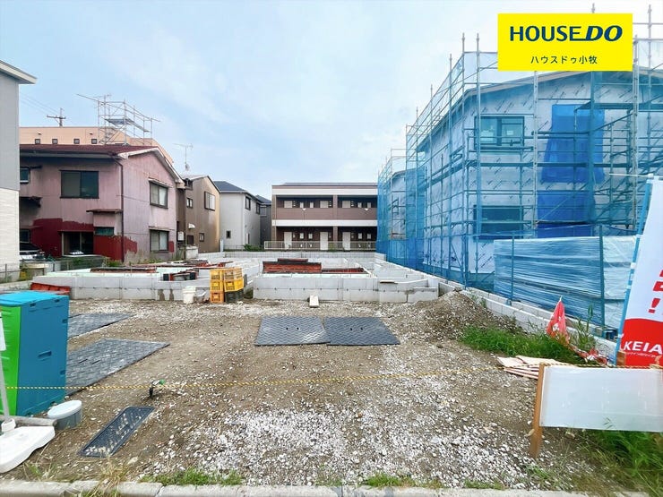 【外観】
【西区南堀越1期 1号棟】
構造の安定・劣化の軽減・維持管理更新への配慮・空気環境の4分野で住宅性能表示制度の最高等級を取得!
並列2台分の駐車場も完備!
好価格だけでなく品質にも拘っています!