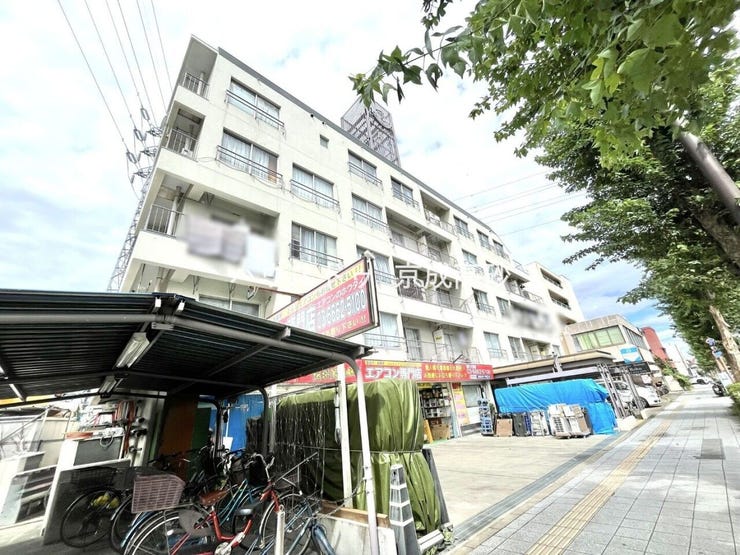 前面道路含む外観