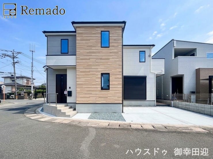 【外観】
■家の印象を決める「顔」■街並みに美しく調和しながら、帰るたびに誇らしく思える、あなたのためのシンボルです。