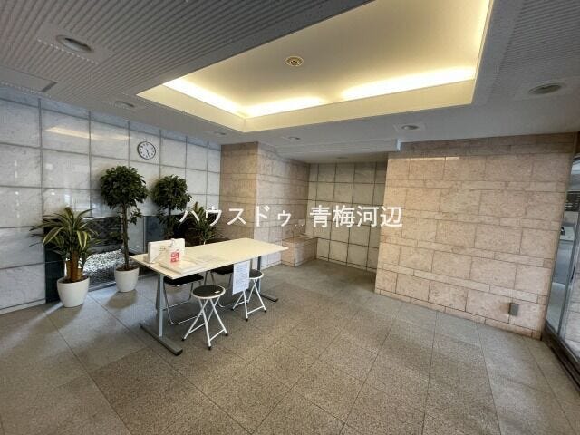 エントランス:感染対策もきちんとされています。
