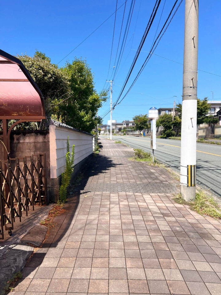 【遠賀郡岡垣町旭台 売土地】建築条件無し♪上下水道♪側溝♪バス停まで徒歩約1分♪