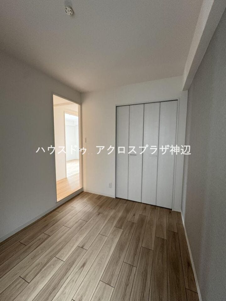 【西側洋室4.3帖】