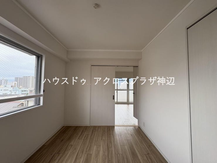 【東側洋室6帖】
