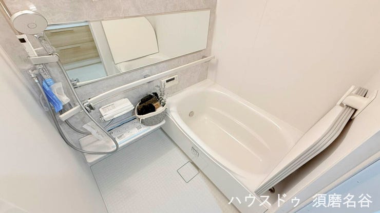 令和8年1月ユニットバス新調。浴室乾燥機付きです。