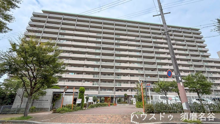 【外観】
鉄骨鉄筋コンクリート造14階・総戸数200戸