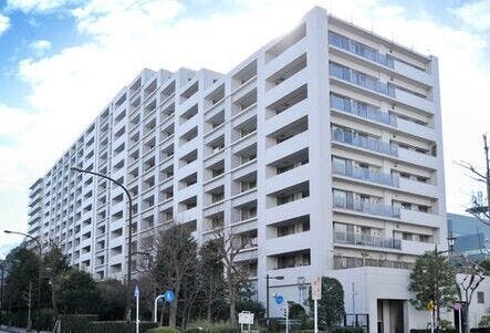 【外観】
総戸数391戸のビッグコミュニティです。
共用施設も充実しています。