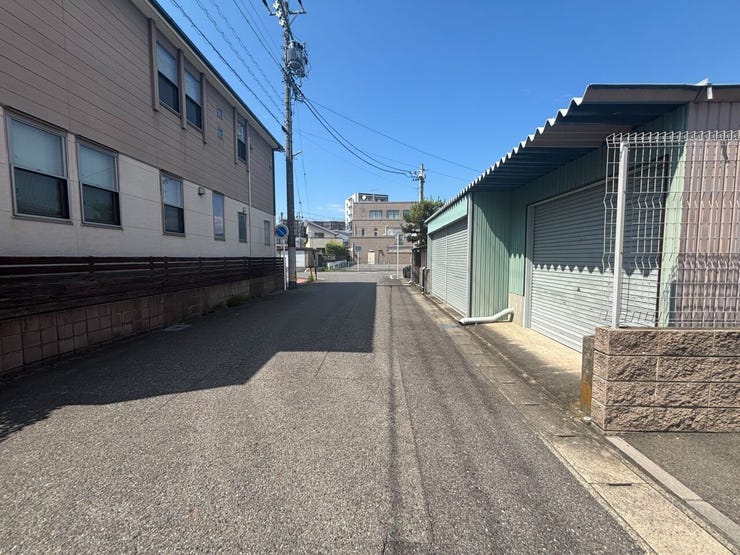 西側道路