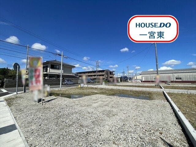 【外観】
4LDK、駐車場:2台可
交通:名鉄名古屋本線「石刀」駅 徒歩18分
コミュニティバス「木曽川体育館」停 徒歩8分
学校:木曽川東小学校 徒歩17分、木曽川中学校 徒歩41分