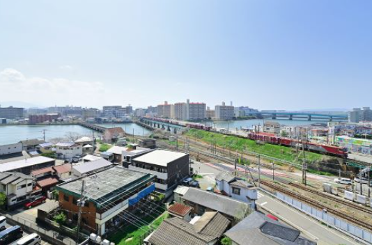 《福岡市東区名島4丁目 中古マンション》
フローレンス名島