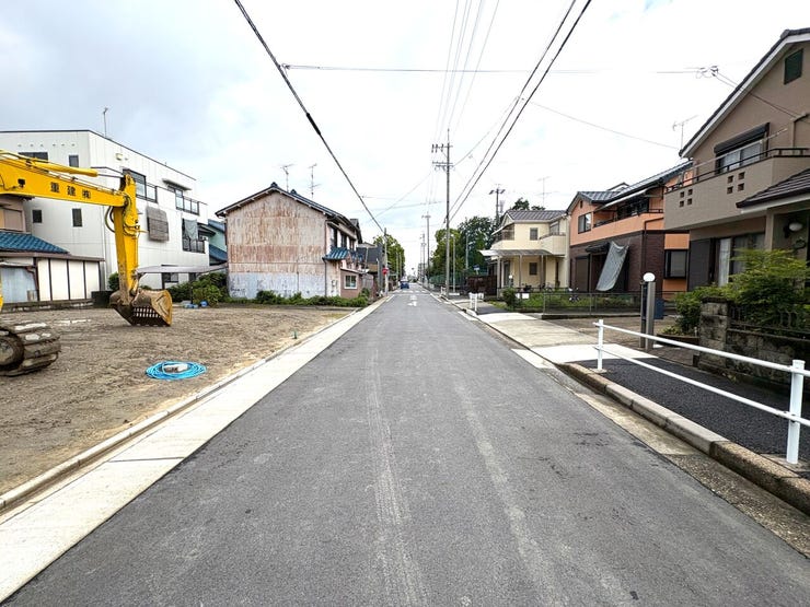 北側前面道路
