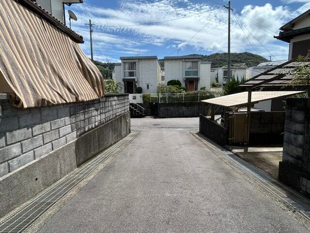 東側道路 北から南方向