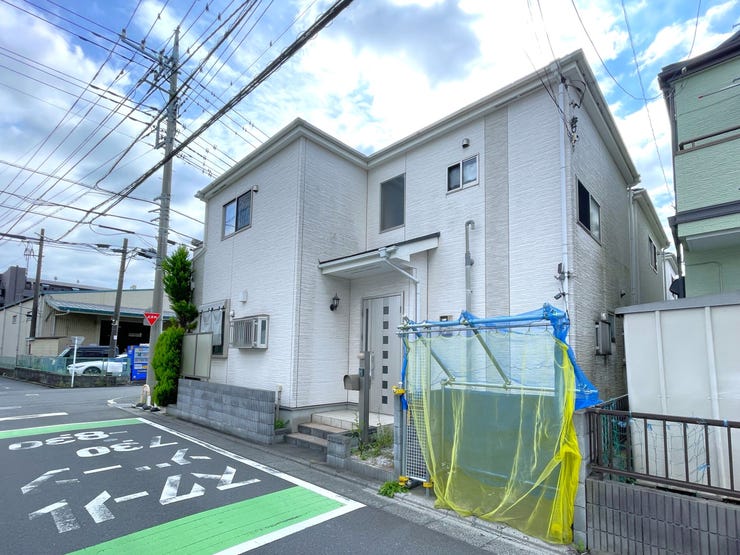 【外観】
◇JR埼京線「南与野駅」まで徒歩約20分!
→バス乗車でJR京浜東北・根岸線「北浦和駅」ご利用可能!
現地撮影2026年9月